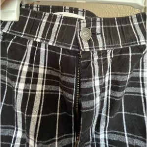 Monochrome plaid straight leg pants